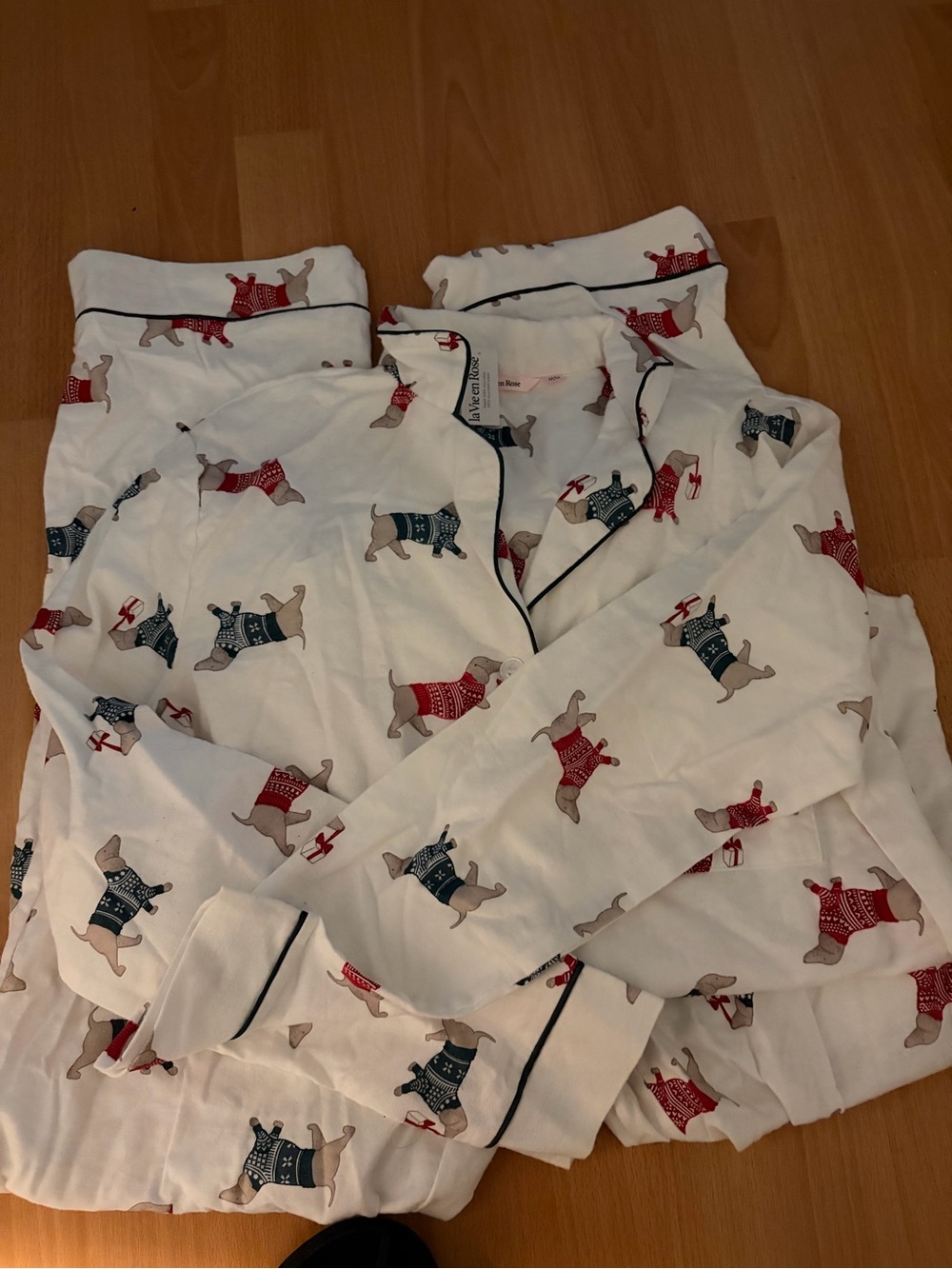 NWT Pyjama Set - Picture 4 of 5
